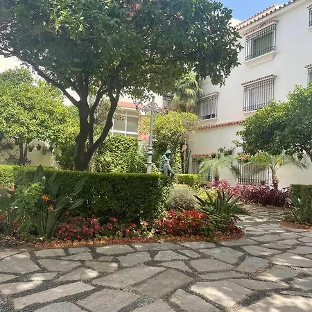 Sunshine Serenity Coast Retreat Appartement Estepona